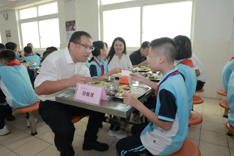 板芙鎮(zhèn)開(kāi)展校園食品安全“開(kāi)學(xué)第一查”