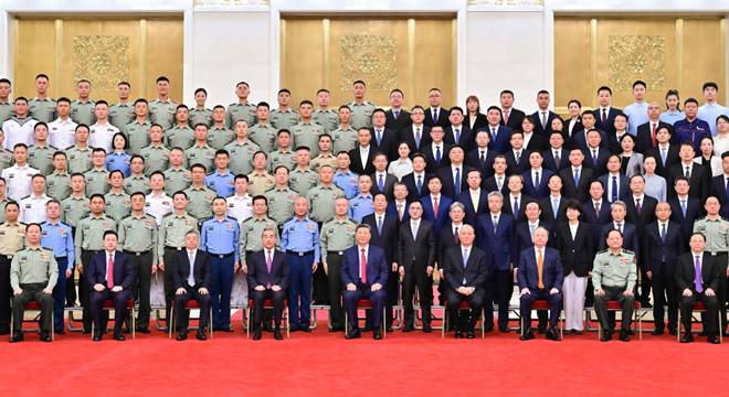 習(xí)近平親切接見(jiàn)中國(guó)人民抗日戰(zhàn)爭(zhēng)暨世界反法西斯戰(zhàn)爭(zhēng)勝利80周年紀(jì)念活動(dòng)籌辦工作各方面代表